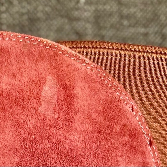 Elegant Suede Knee-High Boots - Pink - Picture 6 of 16